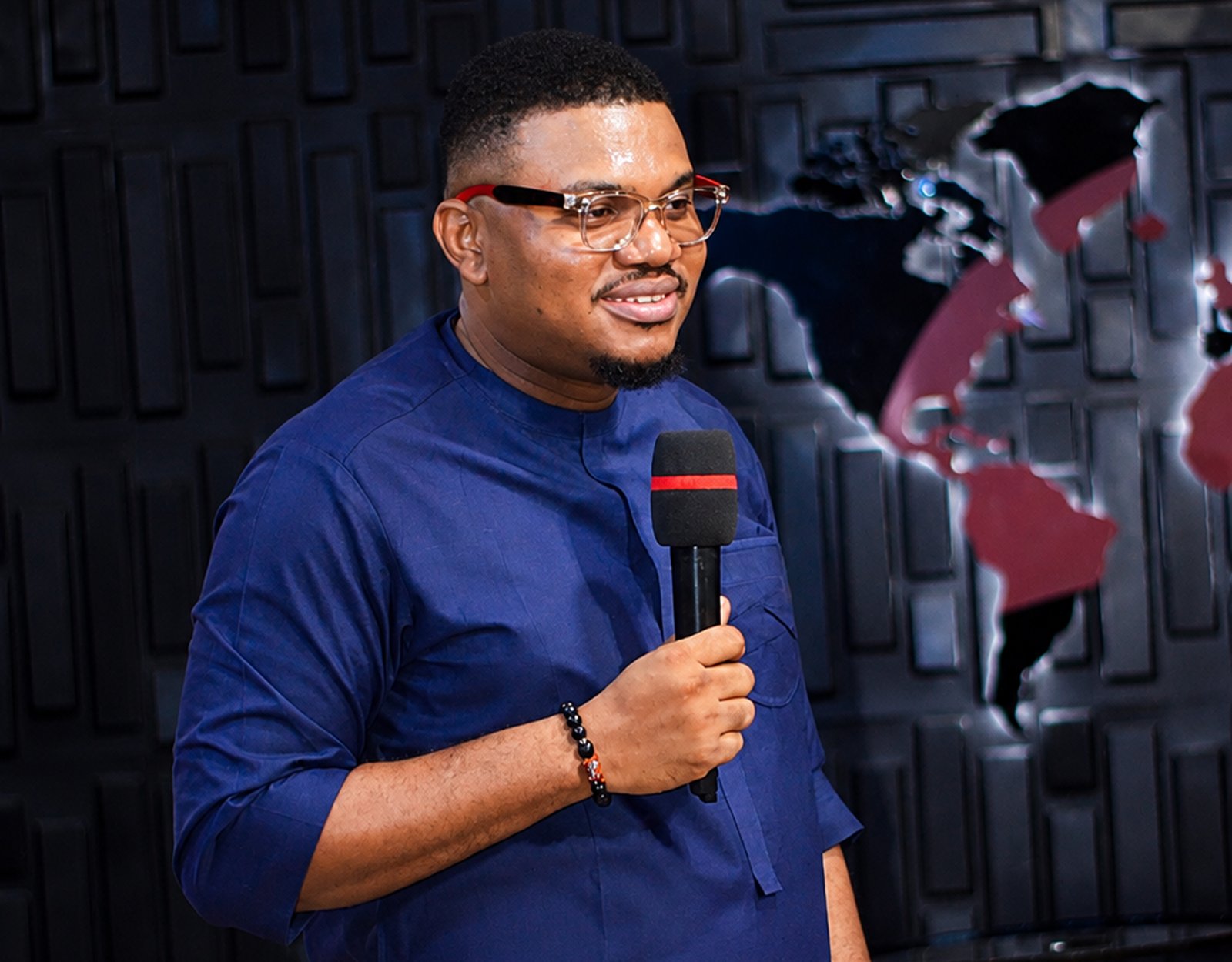 Pastor Matthew Ozigbo preaching